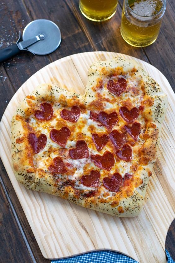 Valentínska pizza v tvare srdca